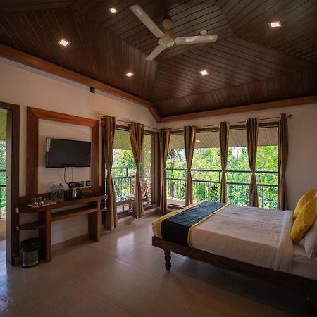 Kingmaker'S Plantation With River Stream Madikeri Exterior foto