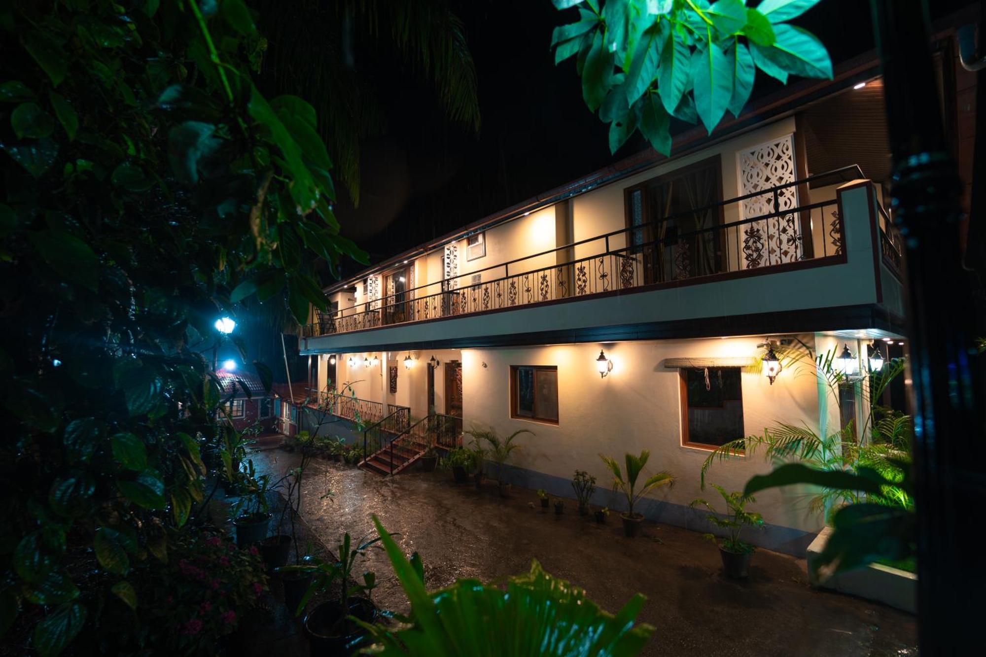 Kingmaker'S Plantation With River Stream Madikeri Exterior foto