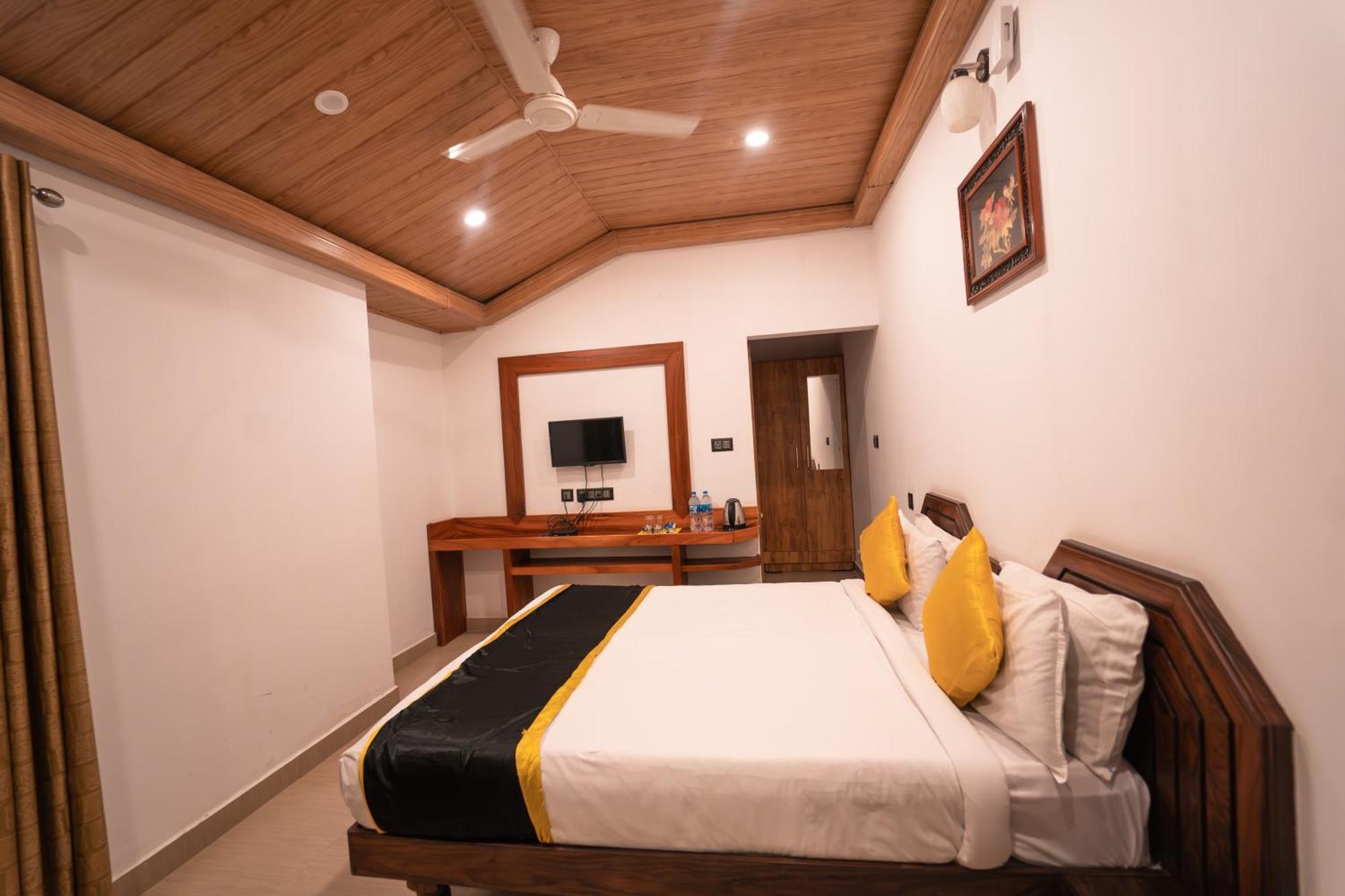 Kingmaker'S Plantation With River Stream Madikeri Exterior foto